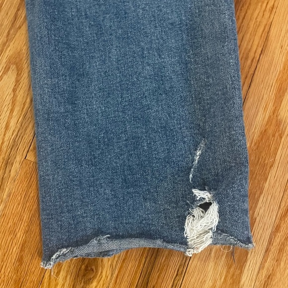 Vervet Blue Distressed Straight Leg Jeans Size 29 Stretchy Denim Medium Wash - Picture 9 of 11